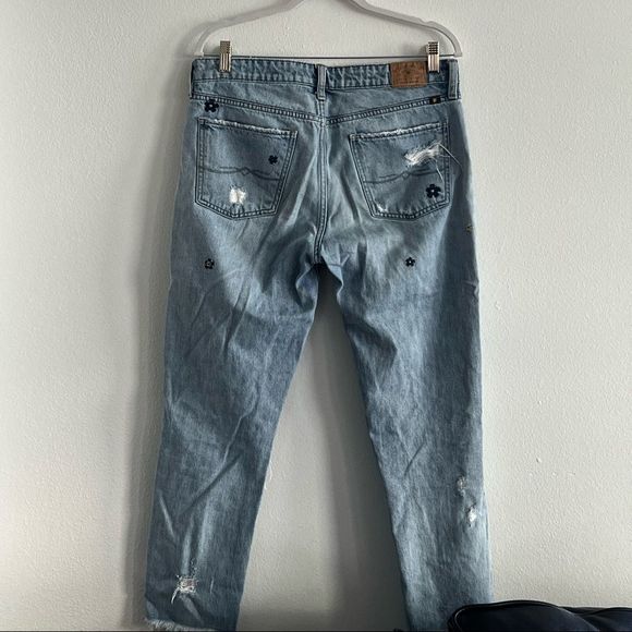 Lucky Brand light colored ripped jean, embroidered flowers sienna slim boyfriend - Picture 6 of 6